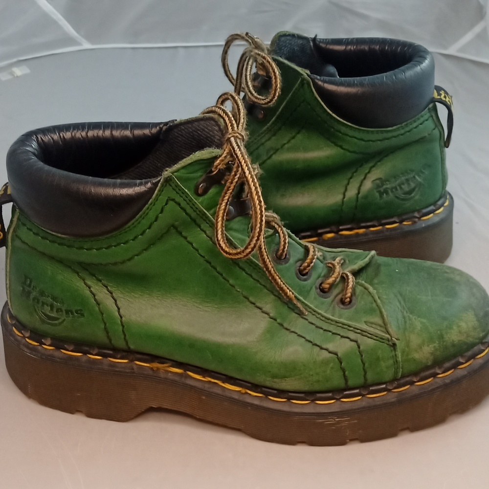 VTG 90's Dr. Martens 8316 Green Made in England Y2K